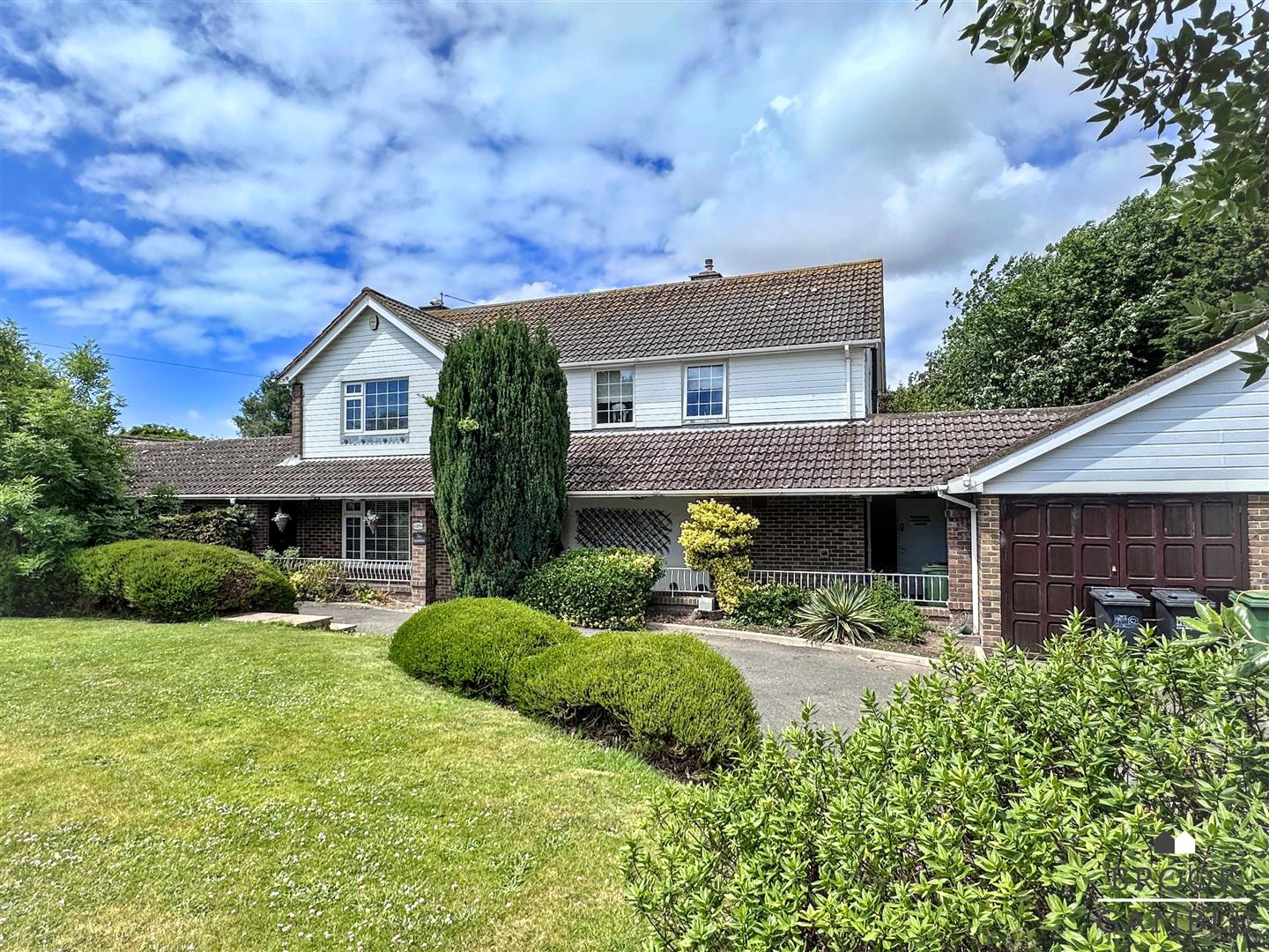 6 Bedroom House. Harley Shute Road in St. Leonards-On-Sea, 2